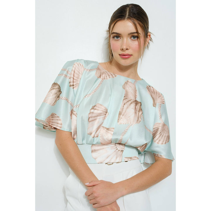 Satin Shell Print Top with Flutter Kimono Sleeves: LIGHT MINT / L