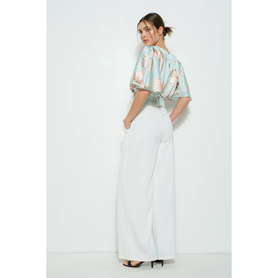 Satin Shell Print Top with Flutter Kimono Sleeves: LIGHT MINT / L