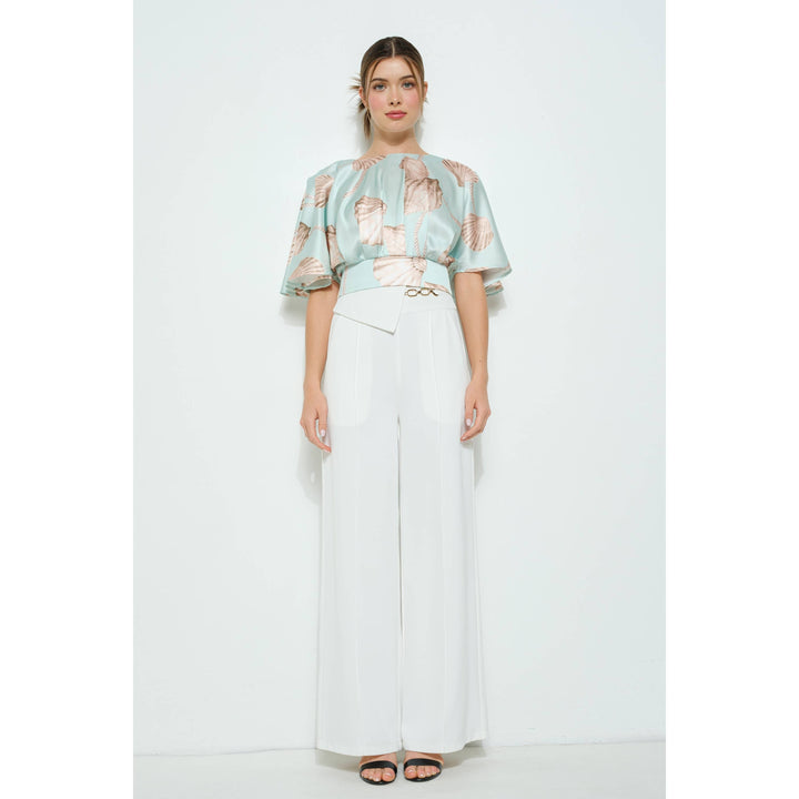 Satin Shell Print Top with Flutter Kimono Sleeves: LIGHT MINT / L