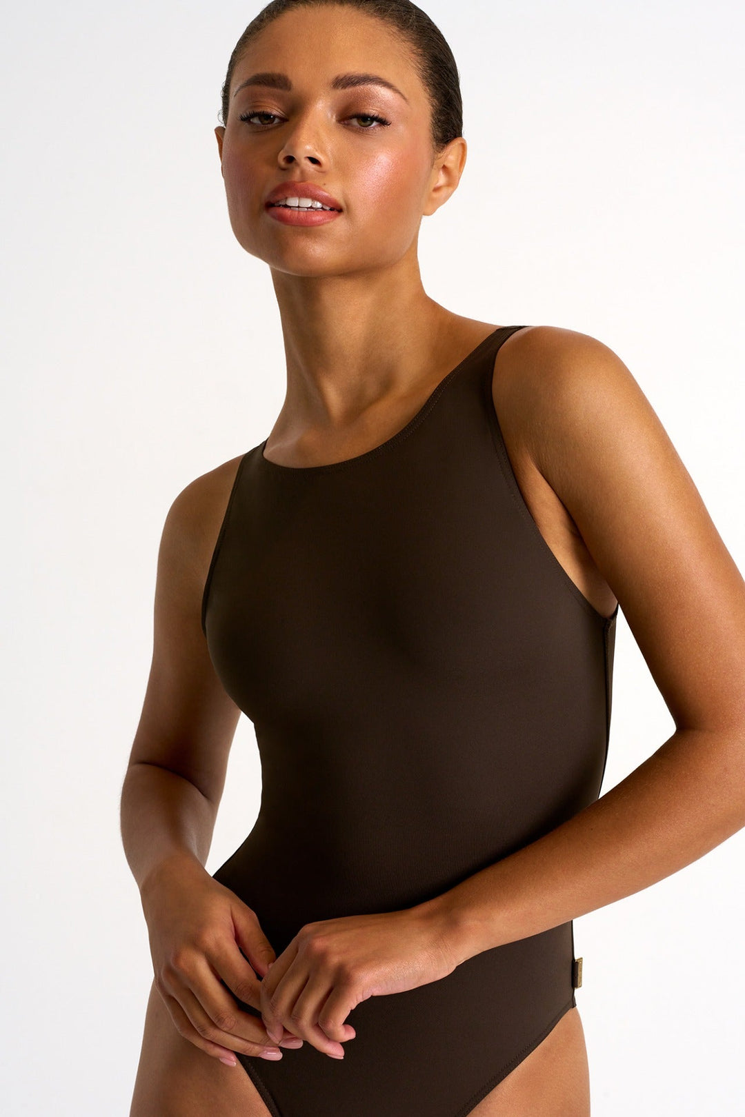 42390-15-770 - High-Neck One-Piece 04 / 770 Chocolate