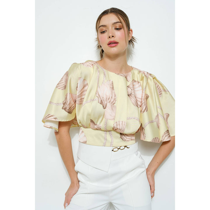 Satin Shell Print Top with Flutter Kimono Sleeves: LIGHT MINT / L