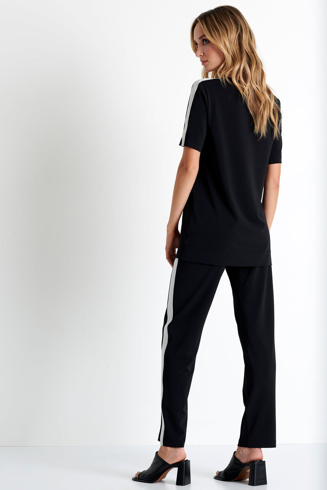 Comfortable Jersey Pants 2 / 800 Caviar / 90% POLYAMIDE 10% ELASTANE