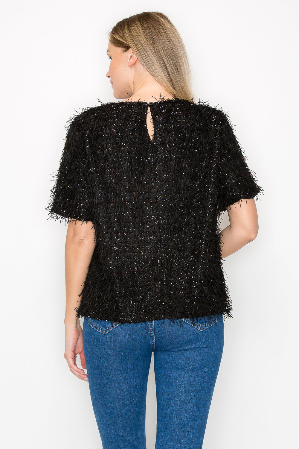 Winnae Sparkling Feathered Eyelash Top