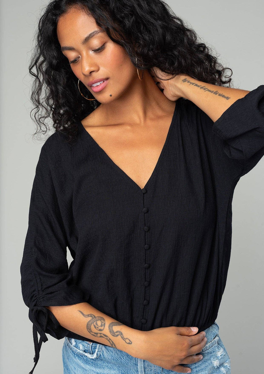 LONG SLEEVE RUCHED TOP