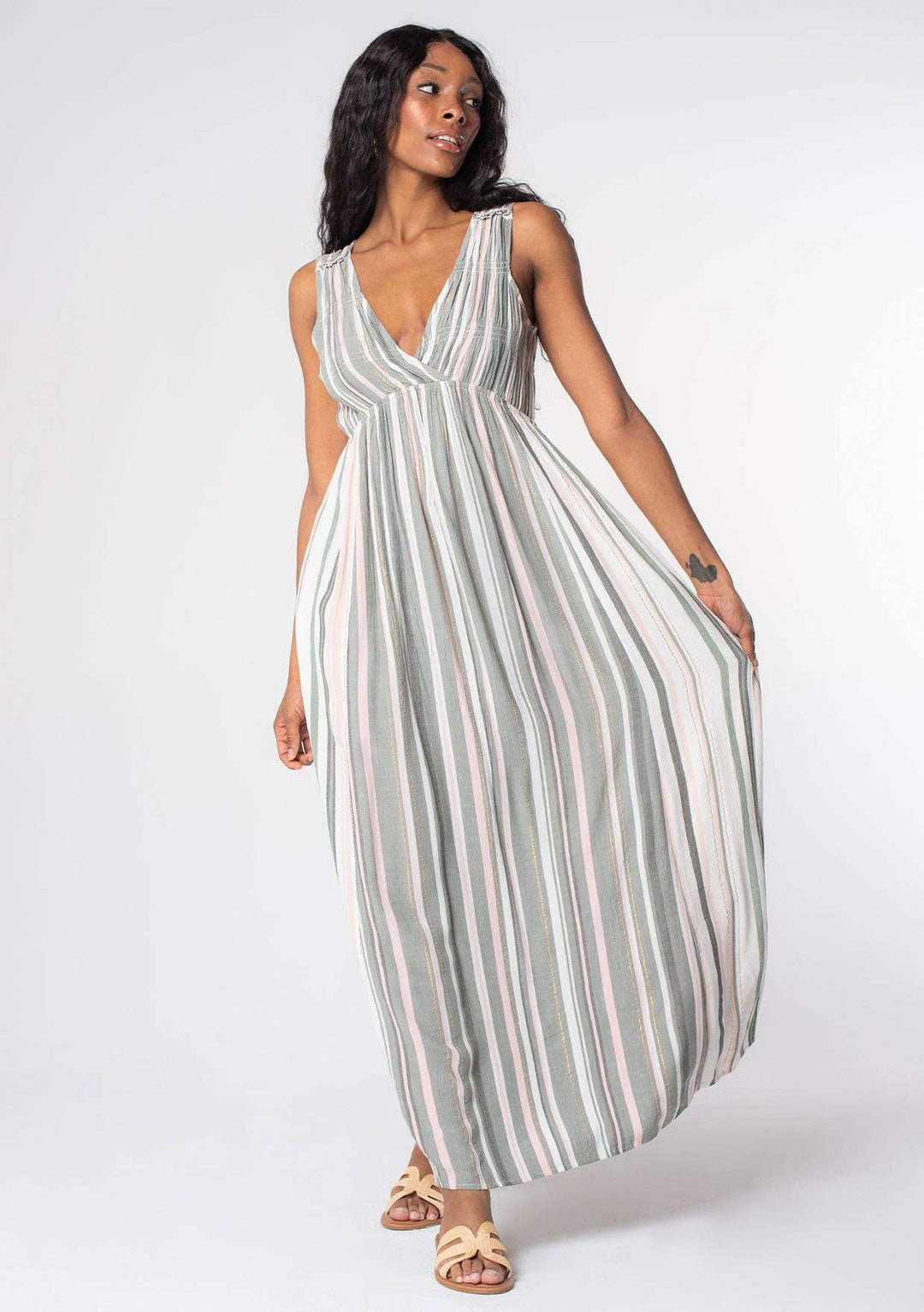 STRIPED SLEEVELESS V-NECK DRESS