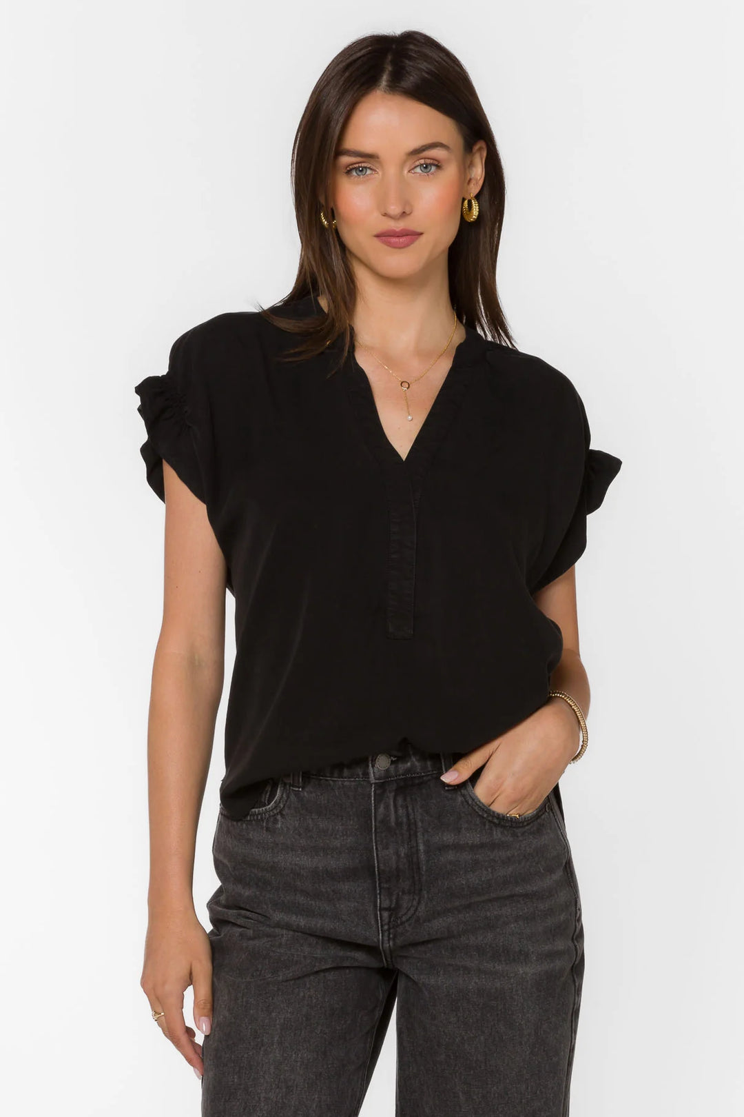 AVERY SMOCK RUFFLED TOP