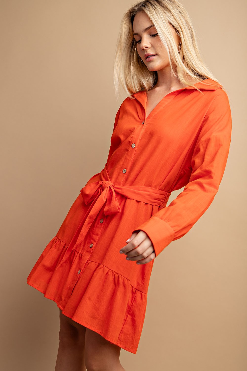 BUTTON DOWN RUFFLED HEM DRESS W/BELT