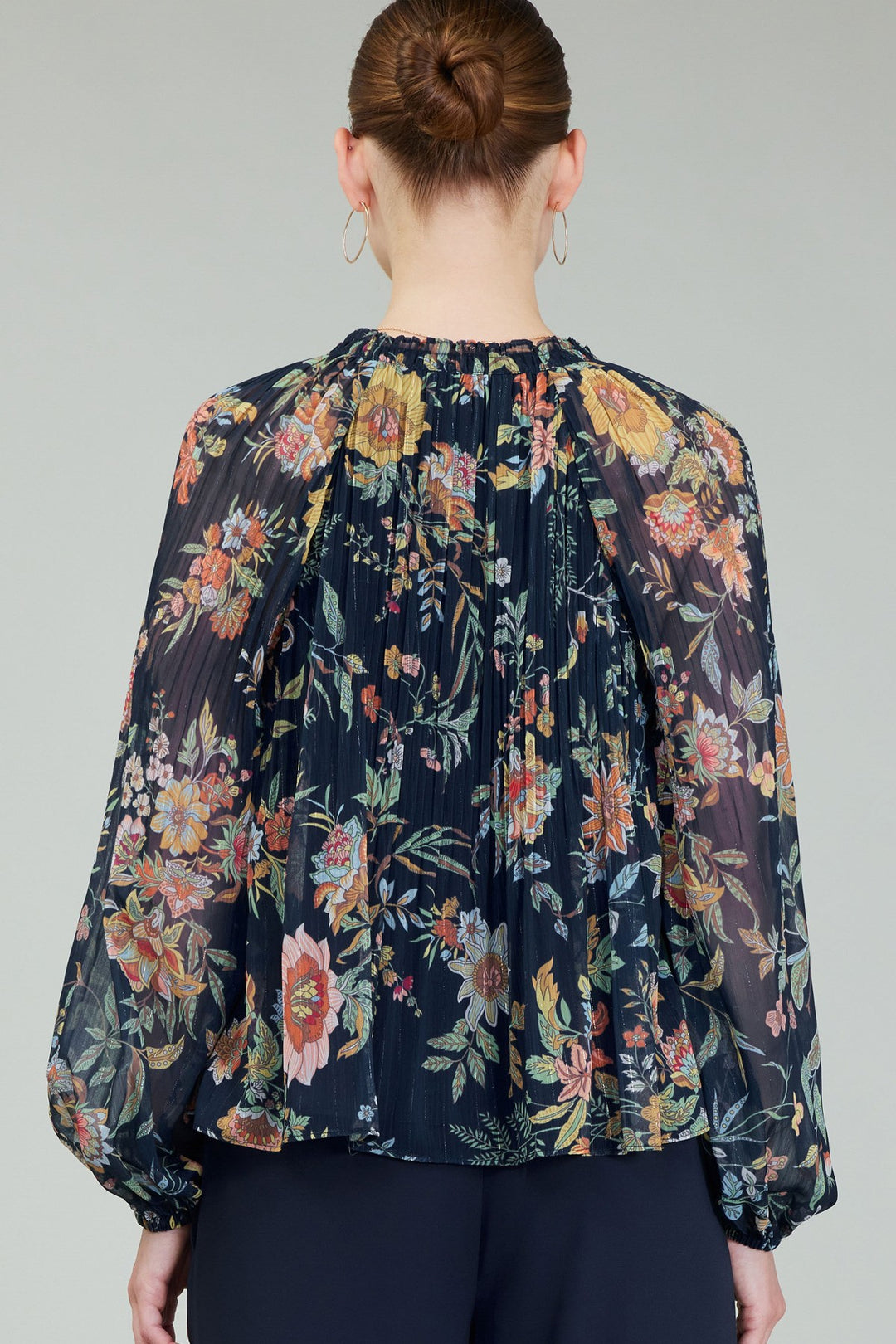 FLORAL PRINTED PLEATED BLOUSE