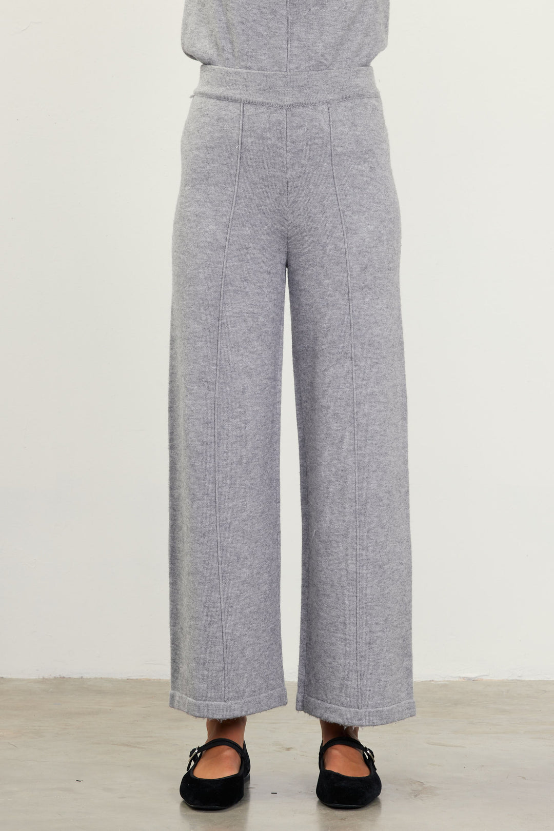 KNIT CROP PANTS