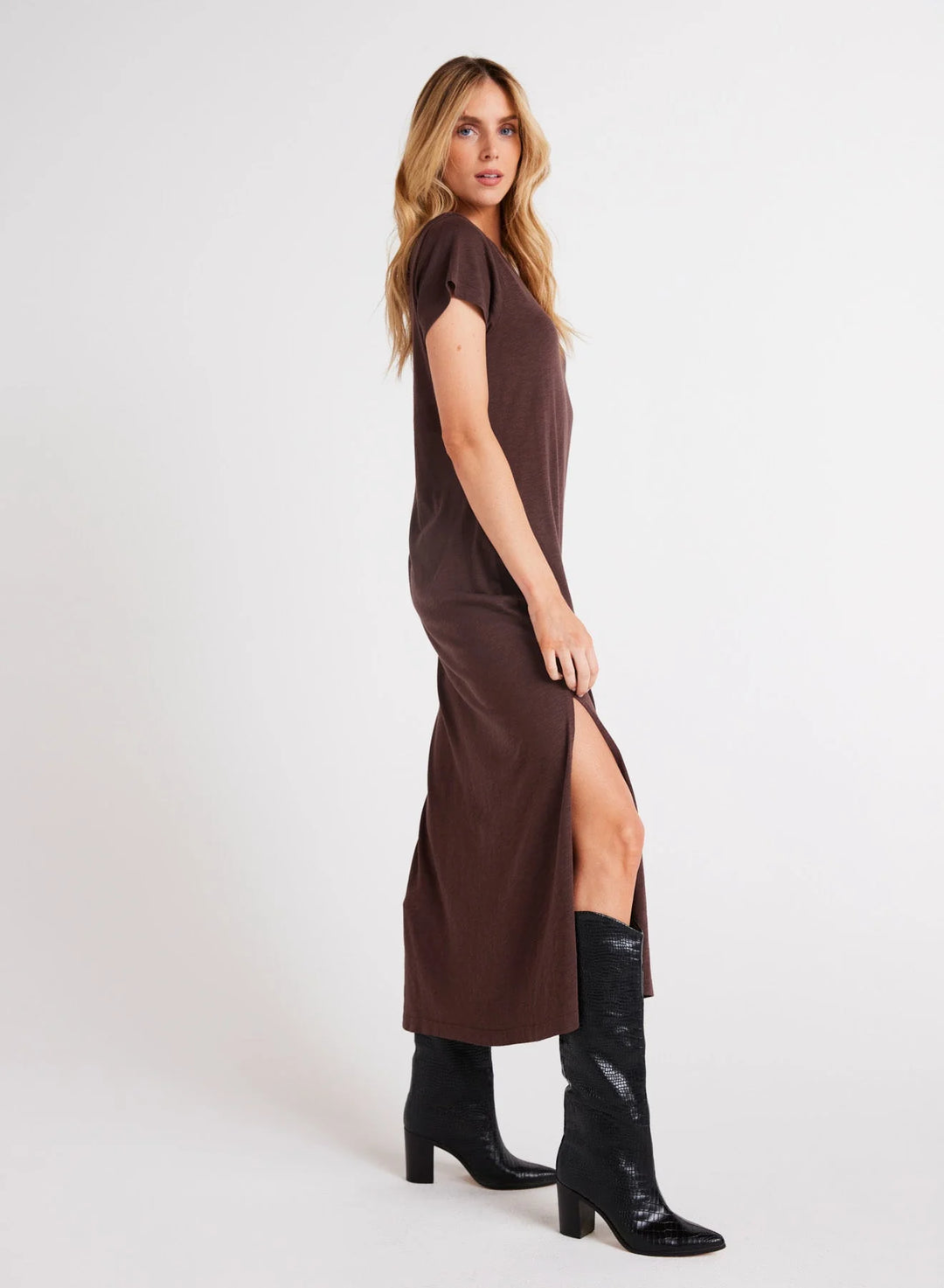 KNIT V-NECK MAXI DRESS