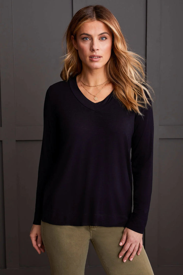 LONG SLEEVE V-NECK TOP SIDE SLITS