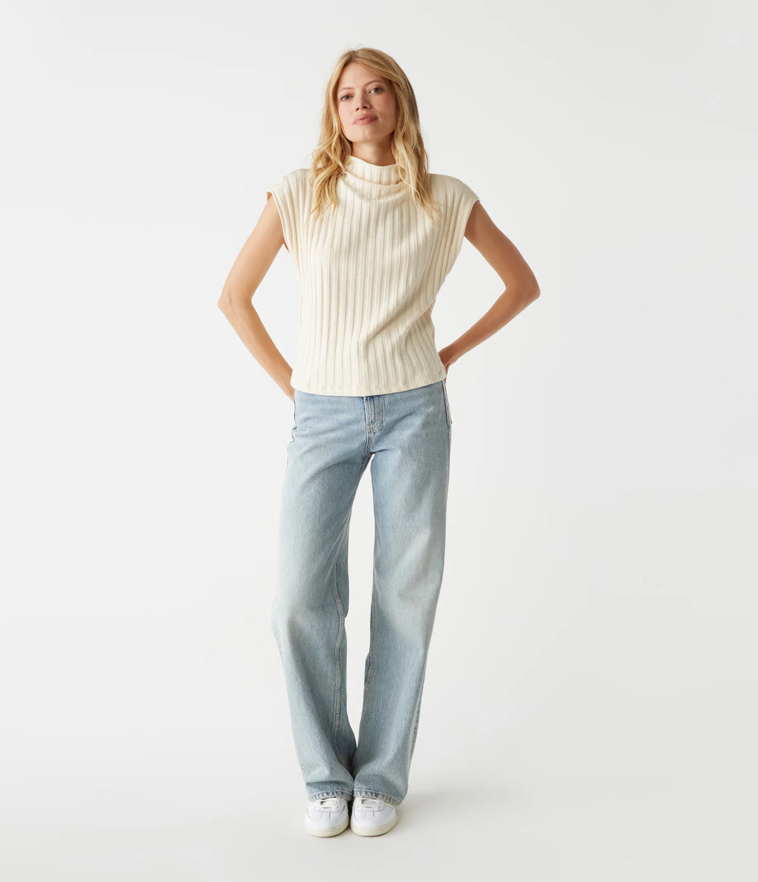 NARA MOCK NECK TOP