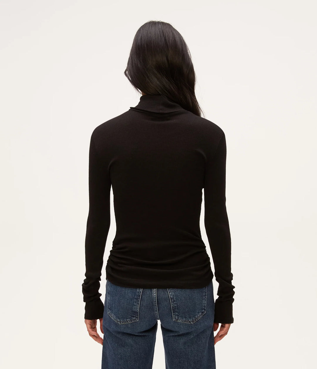 NESSA SHINE TURTLENECK