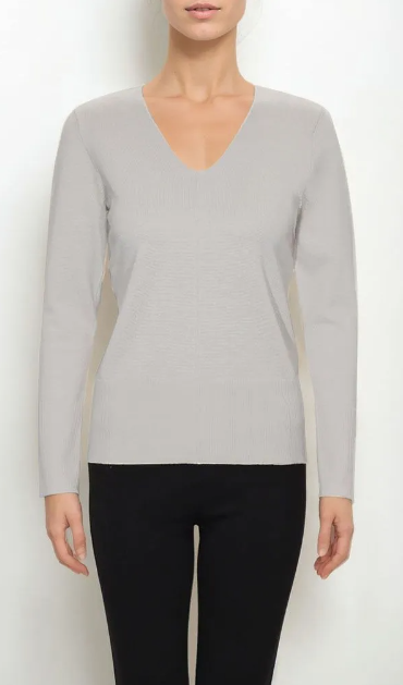 SCOOP V-NECK SWEATER