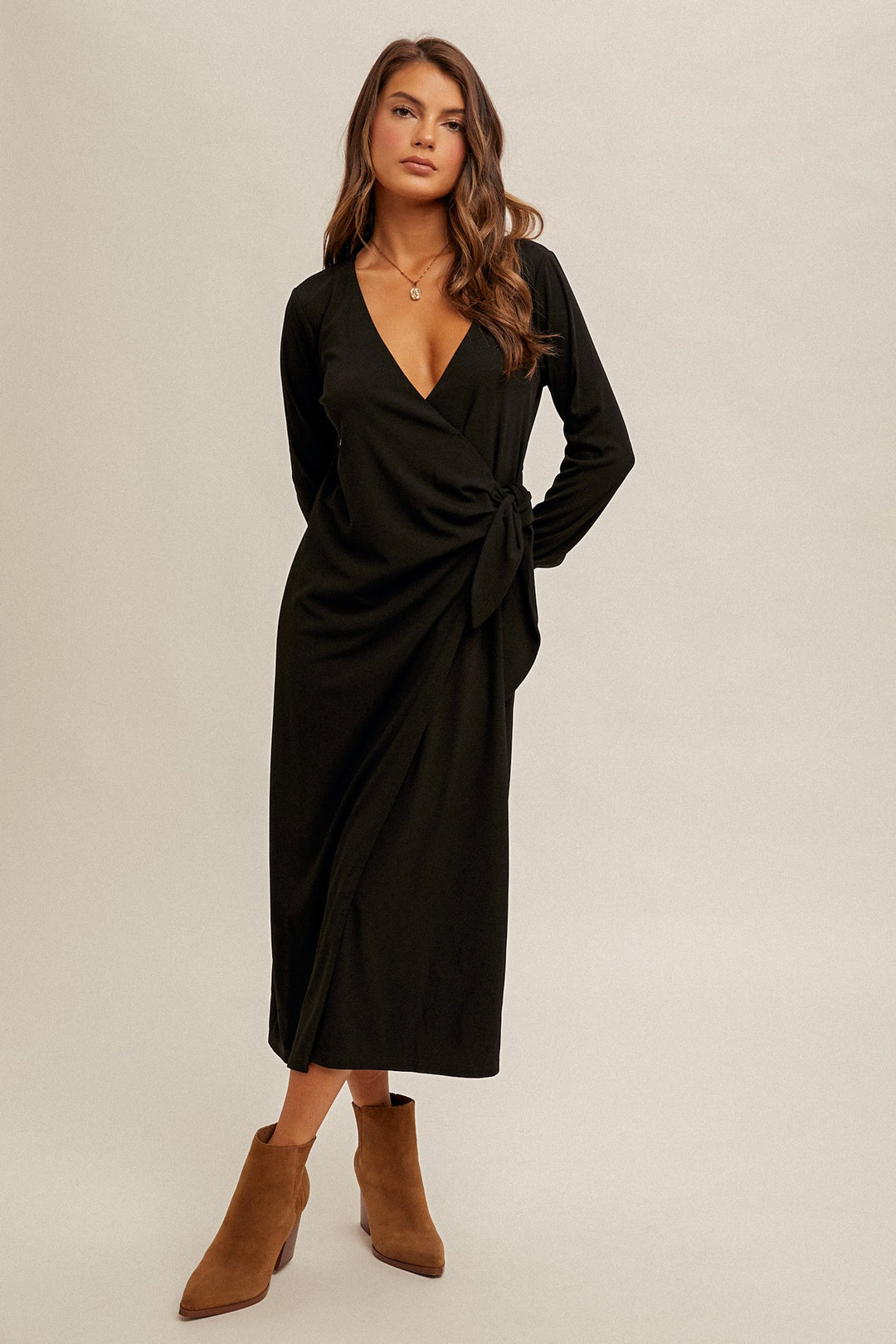 TIE WAIST V-NECK RIB MIDI DRESS