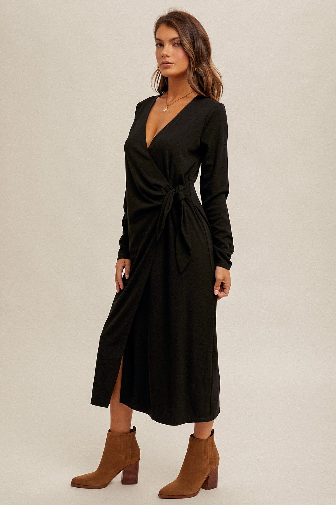 TIE WAIST V-NECK RIB MIDI DRESS