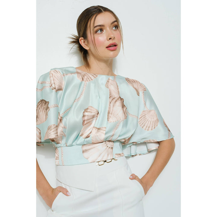 Satin Shell Print Top with Flutter Kimono Sleeves: LIGHT MINT / L