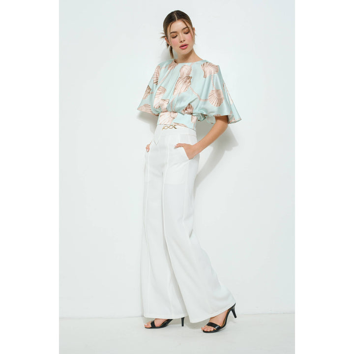 Satin Shell Print Top with Flutter Kimono Sleeves: LIGHT MINT / L