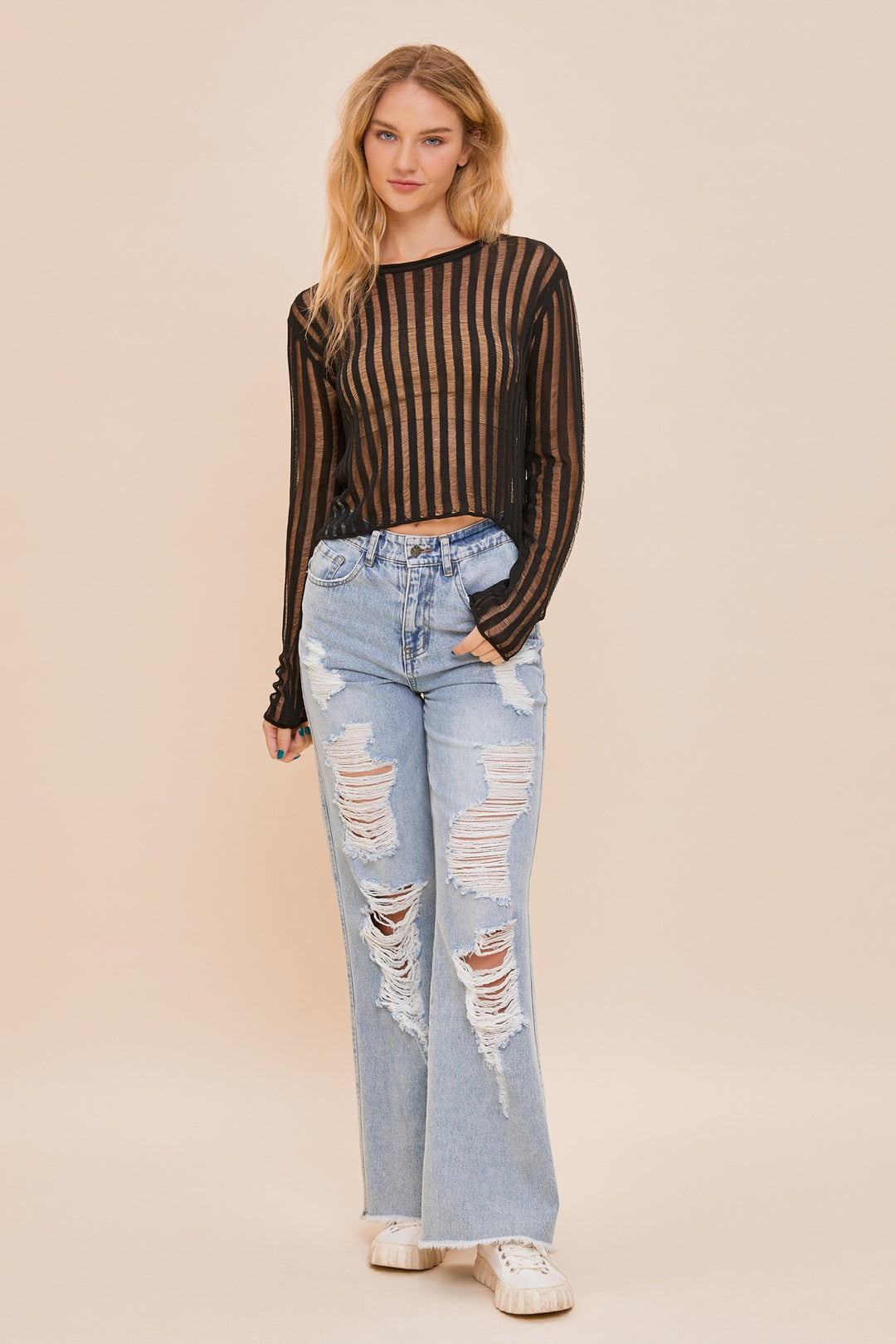 DISTRESSED CROP KNIT TOP