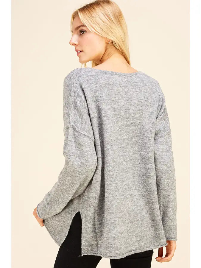 SOFT V NECK KNIT SWEATER